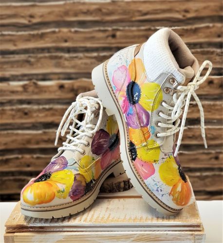 Снимка на Colorful Flower boots