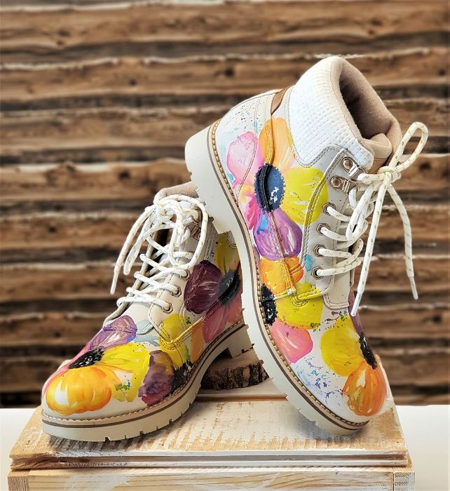 Снимка на Colorful Flower boots