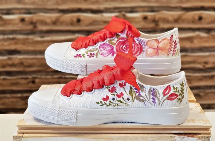 Снимка на Spring flowers red sneakers