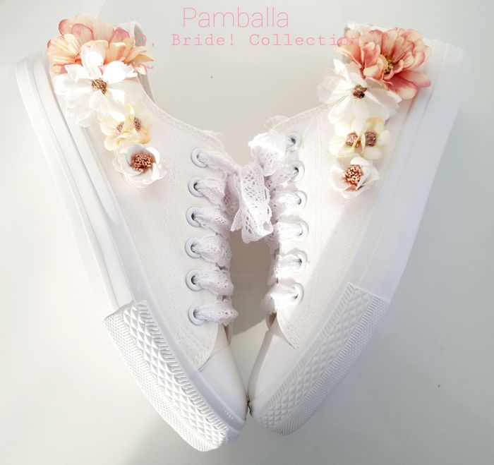 Снимка на 3D Flowers wedding sneakers