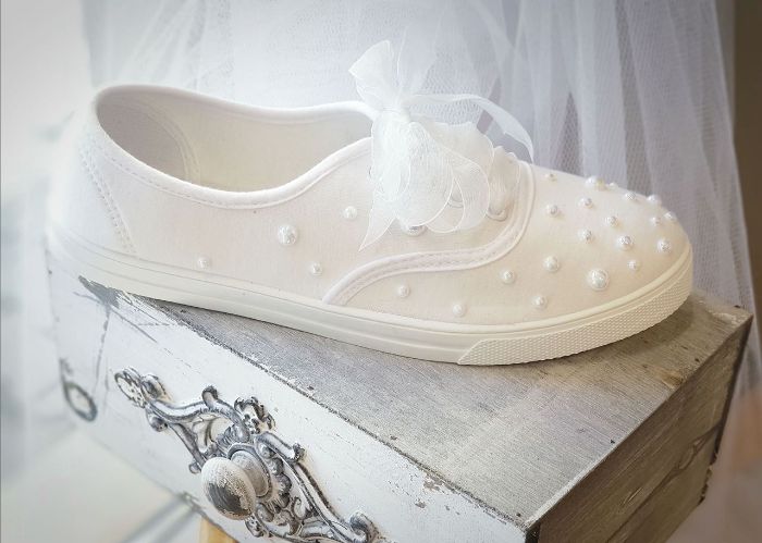 Снимка на Pearls wedding sneakers