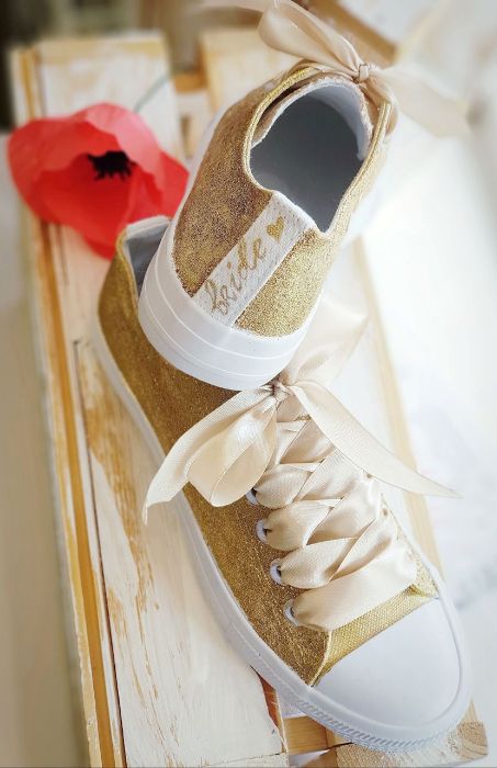 Снимка на Gold wedding sneakers