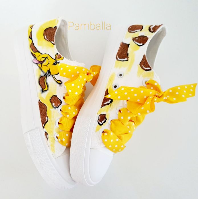 Снимка на Giraffes sneakers