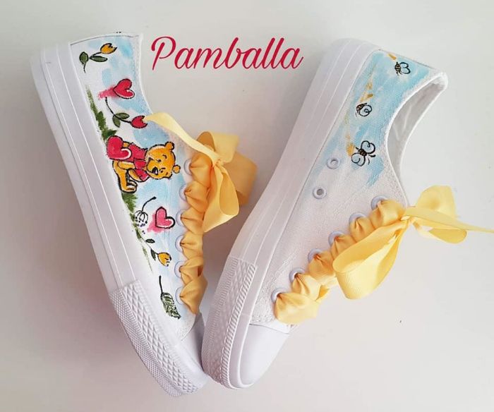 Снимка на Winnie The Pooh and Eeyore sneakers