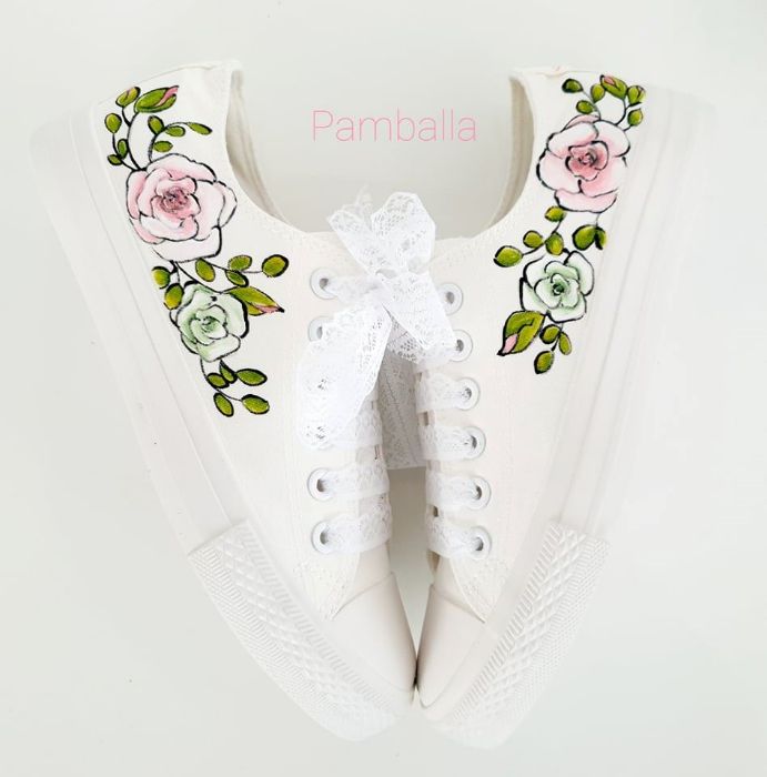 Снимка на Roses sneakers