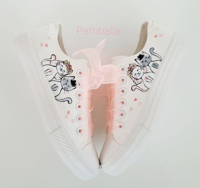 Снимка на Kitty Cat wedding sneakers