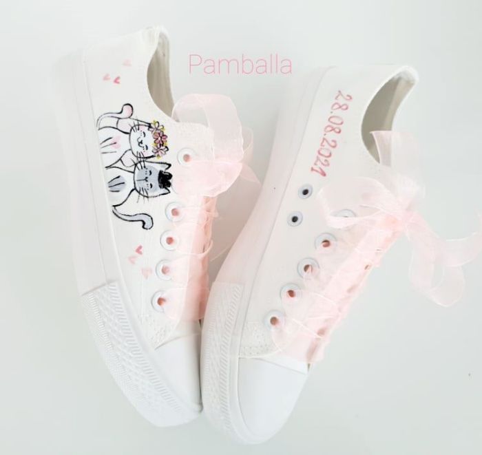 Снимка на Kitty Cat wedding sneakers