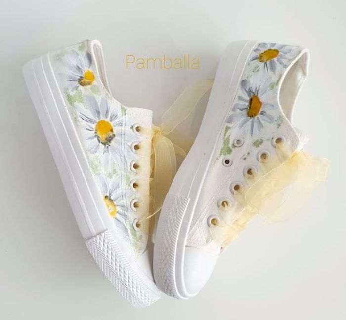 Снимка на Daisies sneakers