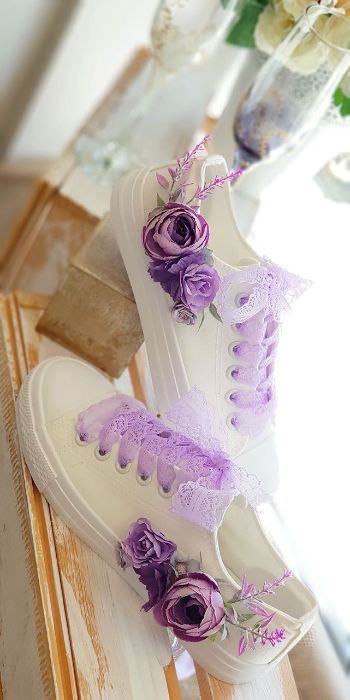 Снимка на 3D Flowers Lilac sneakers 