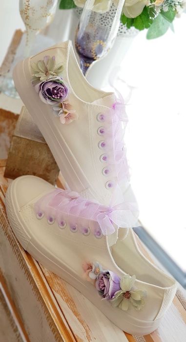 Снимка на 3D Flowers Lilac sneakers 