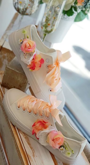 Снимка на 3D Flowers Peach sneakers 