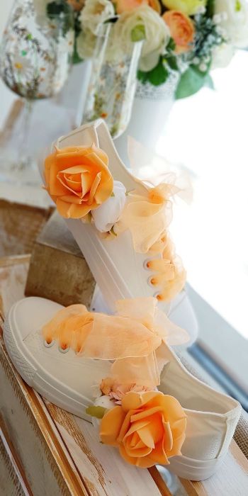 Снимка на 3D Flowers Peach sneakers 