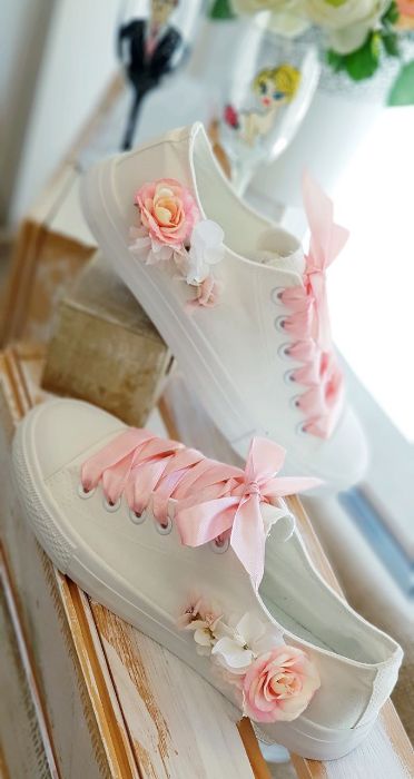 Снимка на 3D Flowers Pink sneakers 