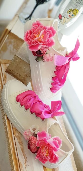 Снимка на 3D Flowers Pink sneakers 