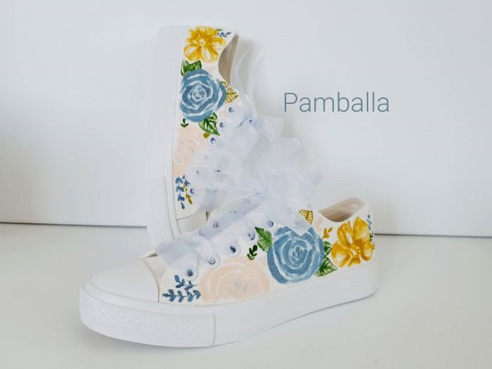 Снимка на Summer flowers sneakers