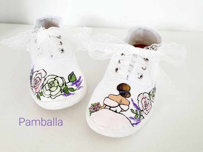 Снимка на Roses and Lavender wedding sneakers