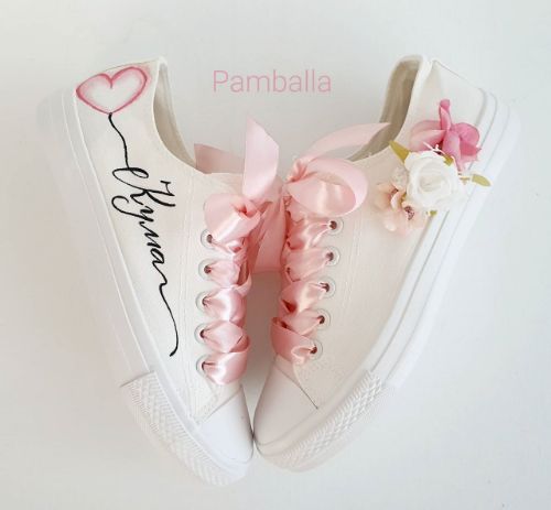 Снимка на  3D Flowers in pink sneakers 