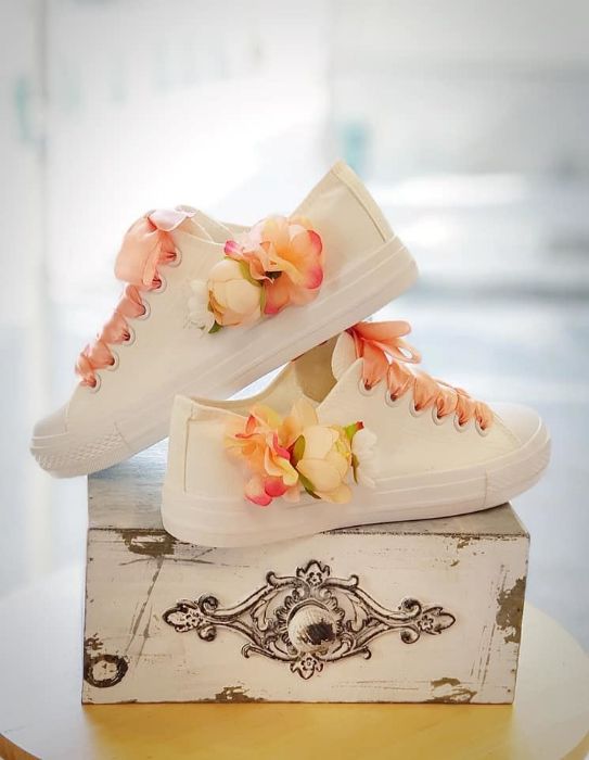 Снимка на 3D Flowers Peach sneakers 