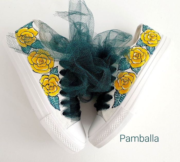 Снимка на Yellow Roses sneakers