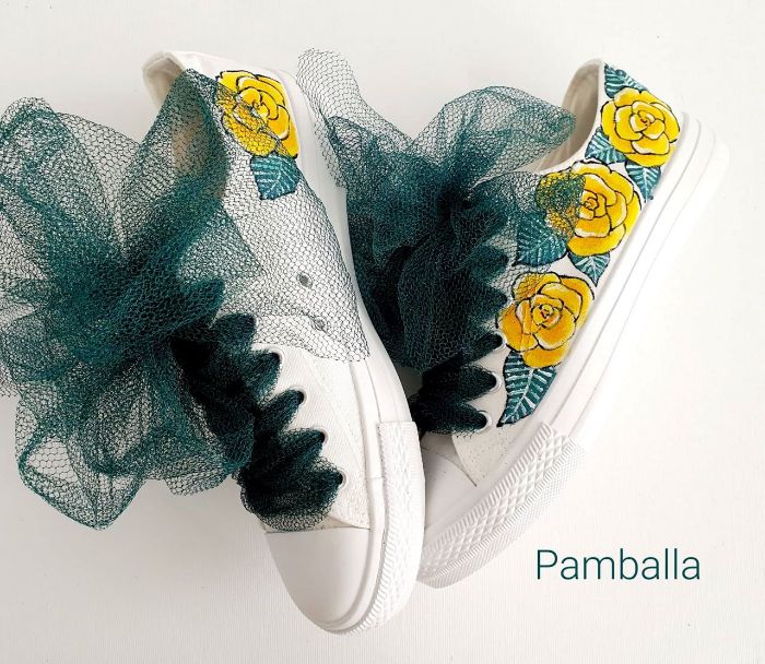 Снимка на Yellow Roses sneakers