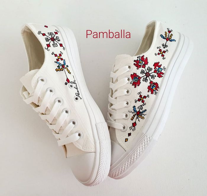 Снимка на Bulgarian Shevitsa wedding sneakers 