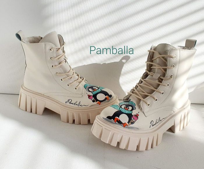 Снимка на Penguin light beige boots