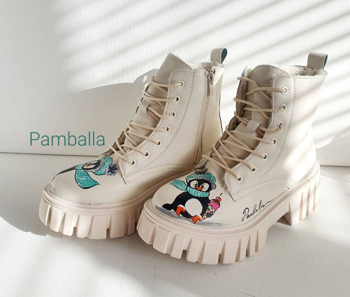 Снимка на Penguin light beige boots