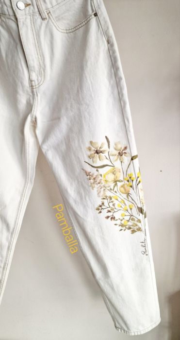 Снимка на Beige Flora Jeans