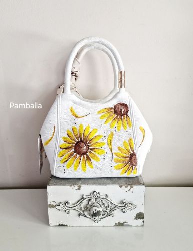 Снимка на Little Sunflowers Bag | Малка чанта Слънчогледи