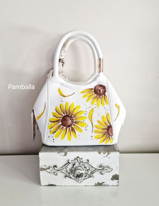 Снимка на Little Sunflowers Bag | Малка чанта Слънчогледи