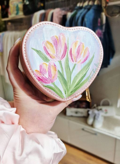 Снимка на Trio Tulips Heart Jewelry Box | Кутия за бижута „Сърце Трио лалета“